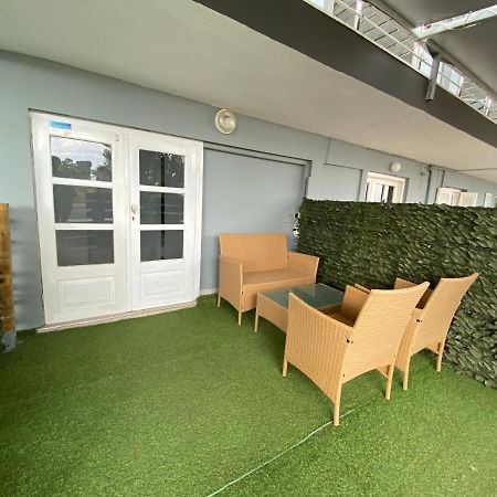Totem Apartments Nea Plagia Exterior photo